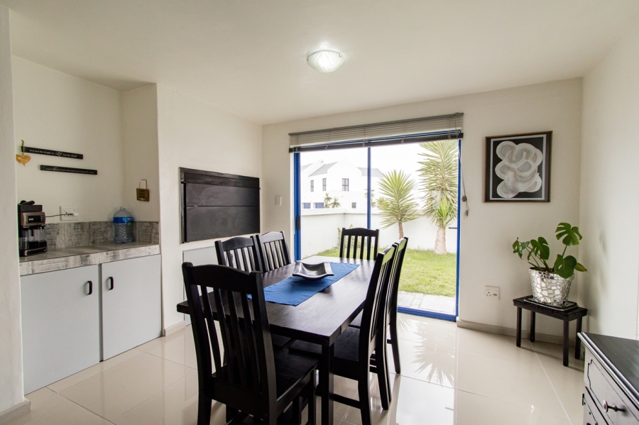 3 Bedroom Property for Sale in Blue Lagoon Western Cape